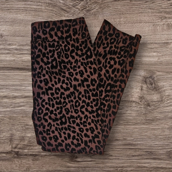 Chico's Women's Cheetah Dreams Ponte Slim Ankle Pants - Picture 6 of 6